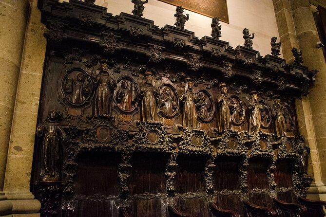 EXCLUSIVE TOUR Basilica of Guadeloupe – small groups - A short stop at the Basilica Museum