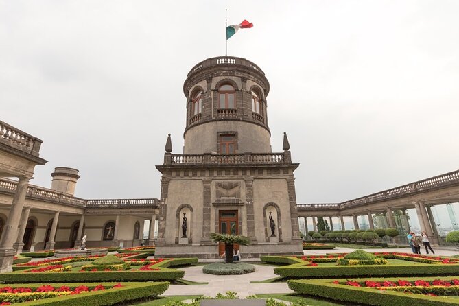 EXCLUSIVE TOUR Chapultepec Castle - Small Groups - Inside the National History Museum