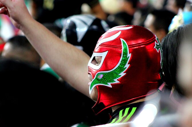 EXCLUSIVE TOUR Lucha Libre! - Small Groups - Small-group travel, with one important caution