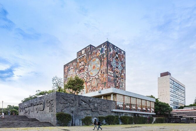 EXCLUSIVE TOUR: Murals+Ciudad Universitaria Stadium-small groups - Key points at a glance