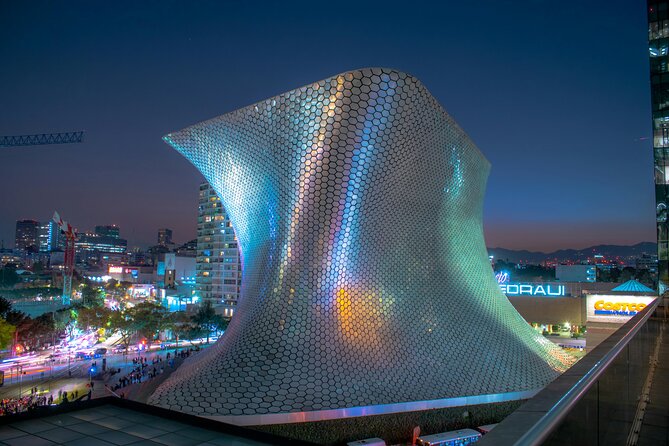 EXCLUSIVE TOUR Soumaya Museum Art and Treasures - small groups - Why Soumaya works well with a guide