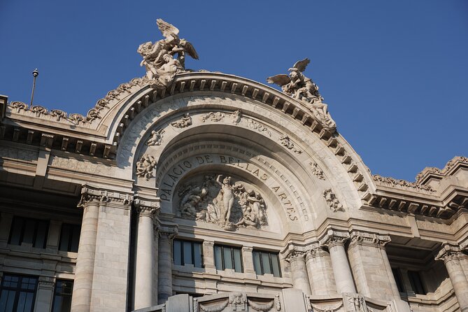 EXCLUSIVE TOUR to Palacio de Bellas Artes - small groups - The building’s architecture is more than a backdrop