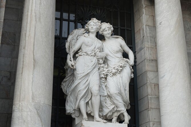 EXCLUSIVE TOUR to Palacio de Bellas Artes - small groups - Reading the murals instead of simply admiring them