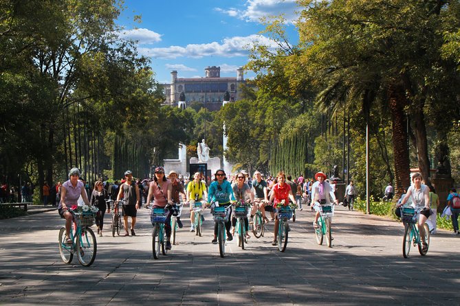 Explore Chapultepec & Mexico City sights by Bike - Chapultepec Park, Mexico City’s great green escape