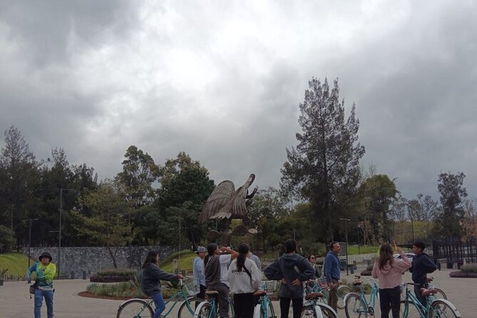 Explore Chapultepec & Mexico City sights by Bike - How the guides shape the experience