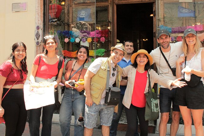 Explore Mexico City: A Journey Through History, Art, and Cuisine! - The Metropolitan Cathedral in eight focused minutes