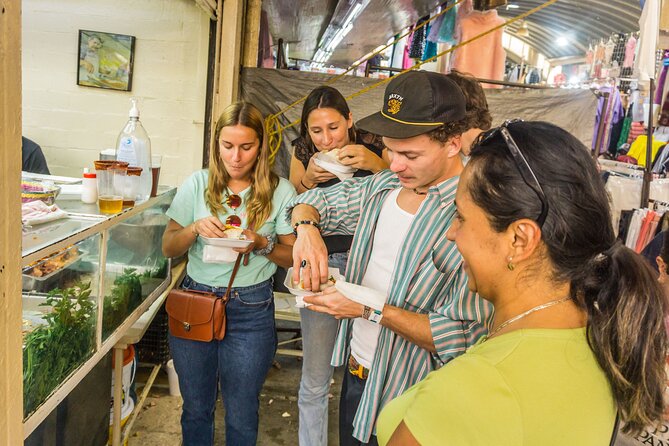Explore the Barrio Bravo of Tepito with local guides - A closer look at local streets