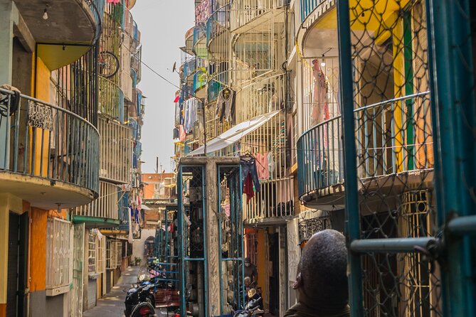Explore the Barrio Bravo of Tepito with local guides - The final michelada and neighborhood hospitality