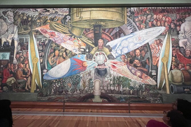 Exploring Mexican Muralism: A Journey through Bellas Artes Palace - Key points to know before booking