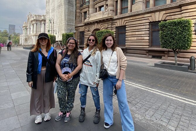 Express Historic Center the must in two hours - Plaza Tolsá and the colonial elite