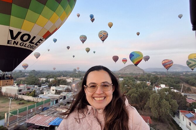Flight in Globe, visit archaeological area, breakfast and transport - David Espinoza and the personal touch