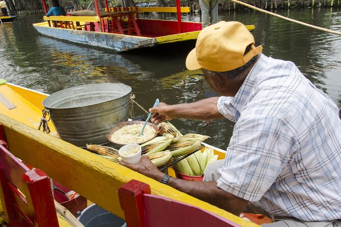 Floating Flower Gardens Of Xochimilco with a Local: Private & Personalized - Timing, transport, and meeting at the pier