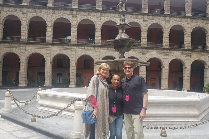 Food and Historic Walking Tour: Private Tortilla Crawl in Mexico City Downtown - The Zócalo: Mexico City’s Great Starting Point