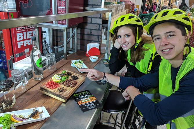 Foodie Lovers And Trendy CDMX E-bike Tour - Reforma and the Angel of Independence