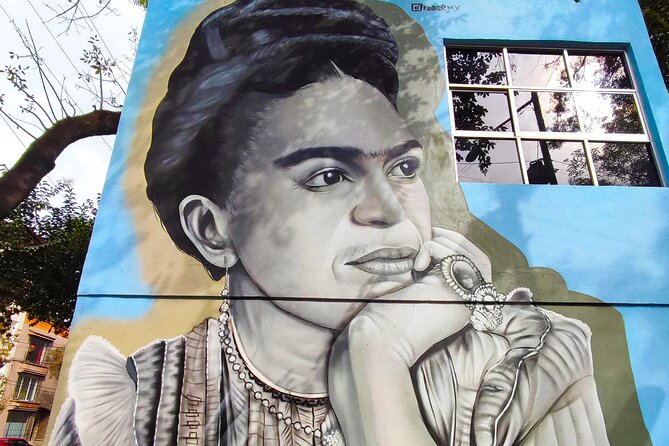 Frida Kahlo Museum : all the different options with an expert - Entering Casa Azul and understanding Frida’s world