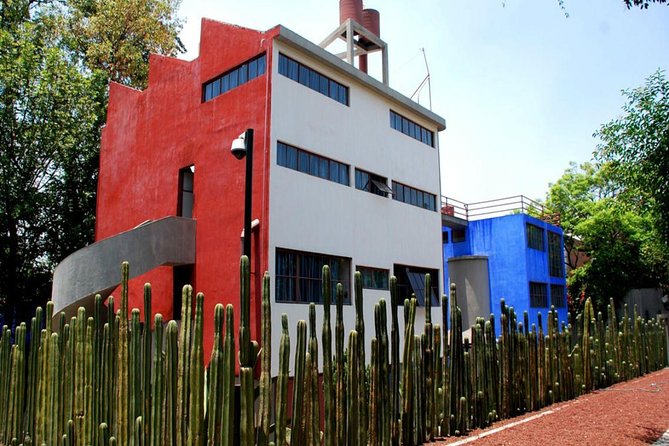 Frida Kahlo Museum and Diego Rivera Studio Tour with Admission Tickets - Timing problems are the main risk