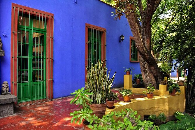 Frida Kahlo Museum Tour: A Journey Through Art and Legacy - Should you book the Frida Kahlo and Trotsky tour?