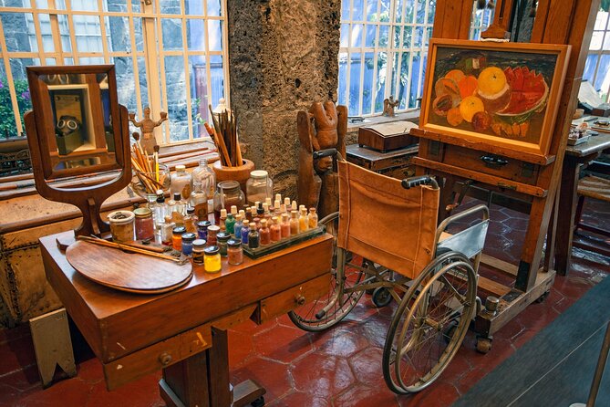 Frida Khalo Museum with Transportation and Culinary Experience - What the guide experience may be like