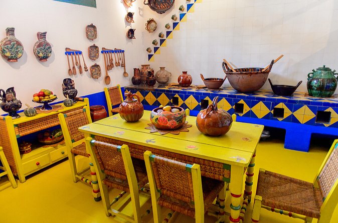 Frida Khalo Museum with Transportation and Culinary Experience - Who should book this Coyoacán outing?