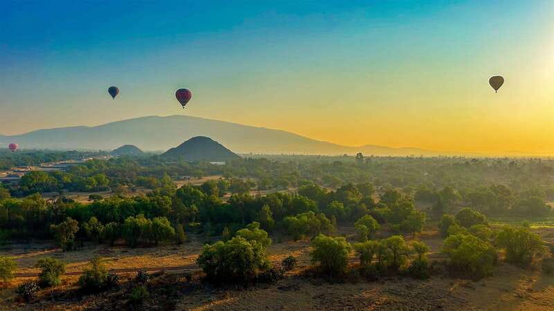 From CDMX: Hot air balloon ride, guided visits to Teotihuacan and Guadalupe - Tlatelolco and the difficult stories of Mexico City