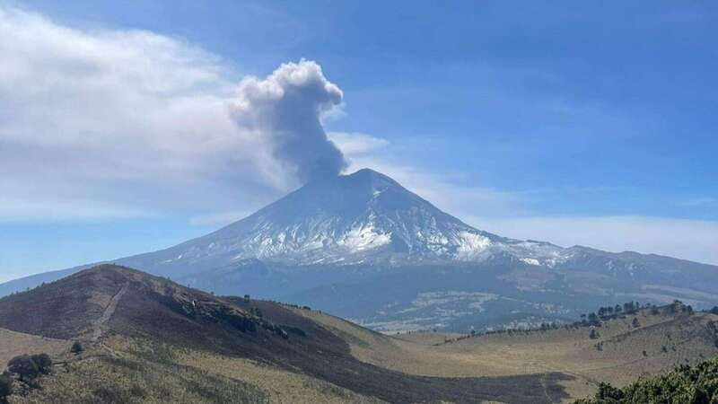 From CDMX: Trekking to Iztaccihuatl Volcano accompanied by a mountaineer - Three hours on the mountain