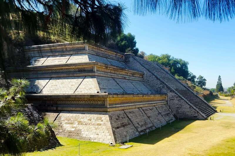 From Mexico City: Day trip to Puebla, Cholula, and Tonantzintla - Puebla’s cathedral and the City of Angels