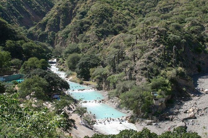 Full Day to Grutas de Tolantongo with All Inclusive - The optional four-shot zip line