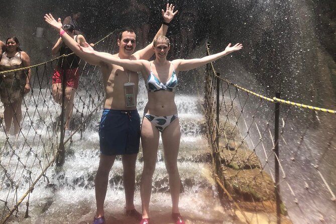 Full-Day Tour to Tolantongo Hot Springs from Ciudad de Mexico - Fitness, walking, and the real pace of the day