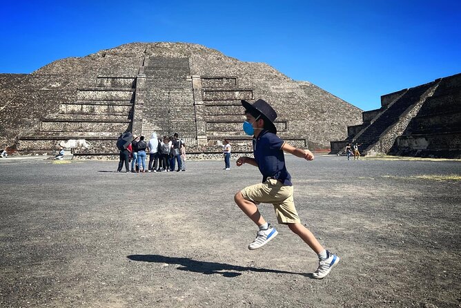 Full tour of Teotihuacán and visit to Mictlan - Mictlán turns lunch into a separate experience