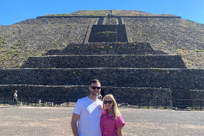 Full tour of Teotihuacán and visit to Mictlan - Avoiding confusion at the restaurant
