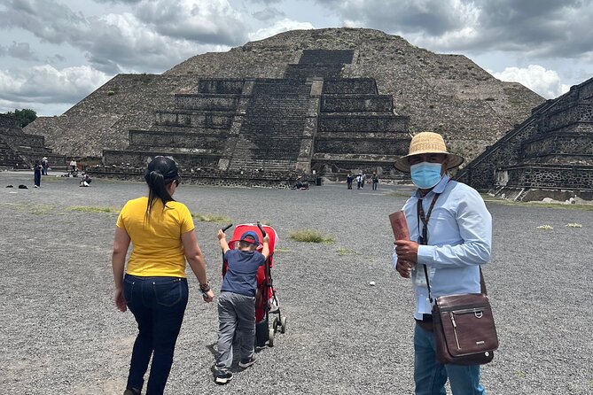 Full tour of Teotihuacán and visit to Mictlan - Pickup, vehicle, and the six-hour schedule