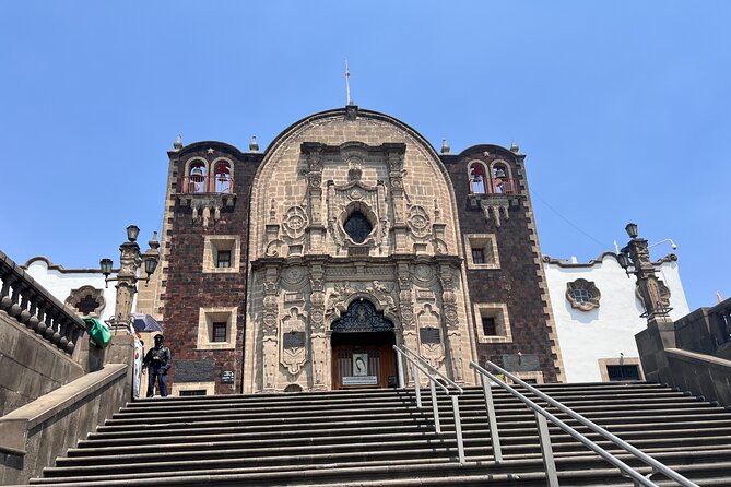 Full Visit of the Virgin of Guadalupe's village in private tour - A private guide changes the pace
