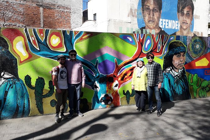 Graffiti & Urban Art Biketour w/ taco stop - Starting in San Miguel Chapultepec at 10 a.m.