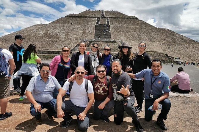 Group reduced to Pyramids of Teotihuacan and Basilica of Guadalupe - Obsidian, maguey, and three Mexican drinks