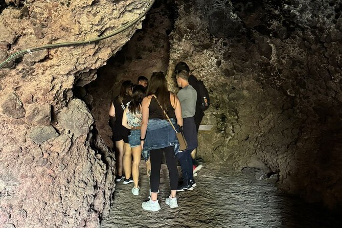 Guided tour EN Teotihuacan - Breakfast EN cave-round transport - Why this Teotihuacan outing feels different