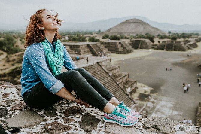 Guided Tour in Pyramids + Transportation + Breakfast in Cueva - Starting near the Angel of Independence at 9:00 a.m.