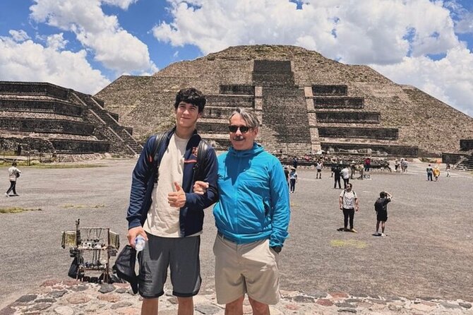 Guided Tour in Teotihuacan with Cave Breakfast and Transportation - Breakfast inside a cave near the pyramids