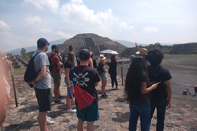 Guided Walking Tour to the Archaeological Zone of Teotihuacán - What the $73 price includes