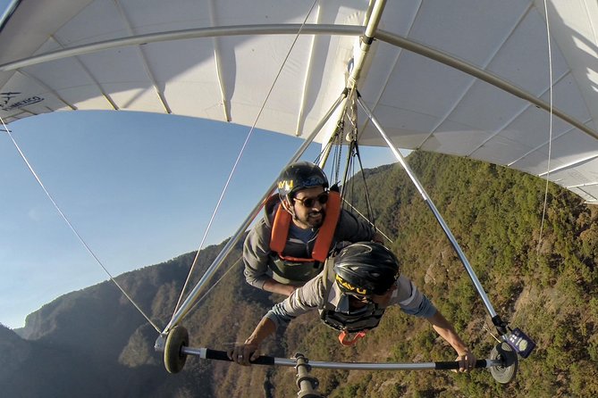 Hang gliding in Valle de Bravo - From Sky Cafe through the forest to takeoff