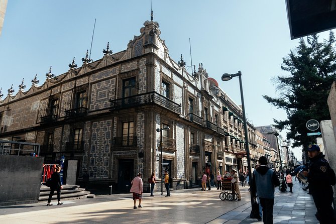 Highlights & Hidden Gems With Locals: Best of Mexico City Private Tour - A three-hour introduction to central Mexico City