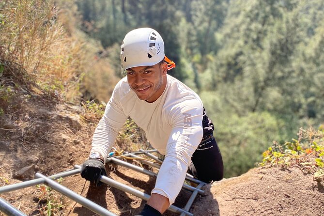 Hiking adventure in CDMX - Tunnels and caves along the route