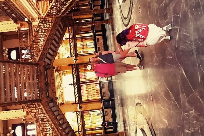 Historic center walking tour through time and space - Finish at Museo de Arte Popular
