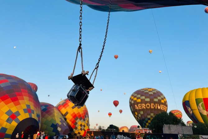 Hot air balloon adventure over Teotihuacan - Who will enjoy this morning most
