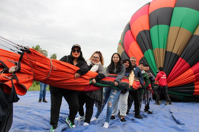 Hot Air Balloon Flight over Teotihuacan with CDMX Transportation - A full Mexican breakfast after the flight