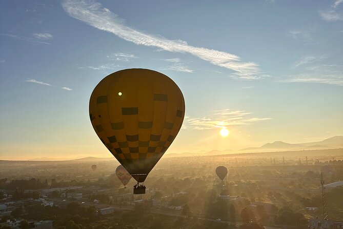 Hot Air Balloon Flight with Cave Breakfast - A sunrise start near Teotihuacan