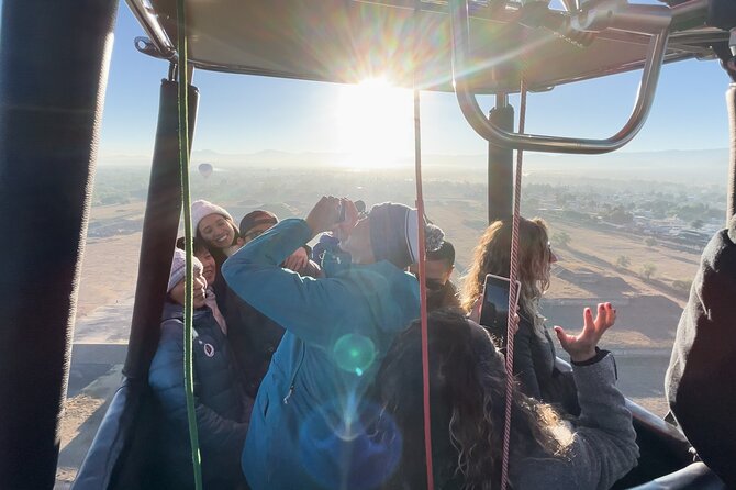 Hot Air Balloon Ride Over Teotihuacán Pyramids from Mexico City - From coffee at Von Navi to the launch field