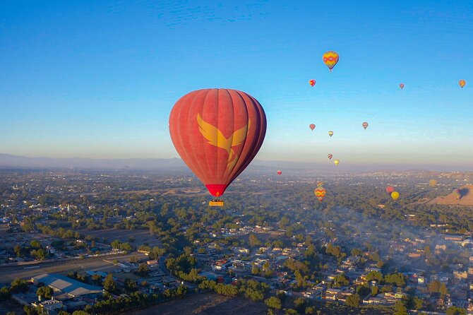 Hot Air Balloon Rides in Teotihuacan with Breakfast - The early start and coffee at Von Navi