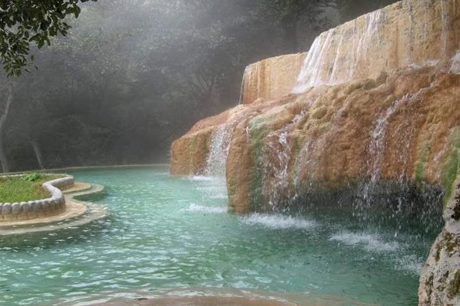 Incredible Tolantongo Grottoes from CDMX - Food, cash, and what the $120 does not cover