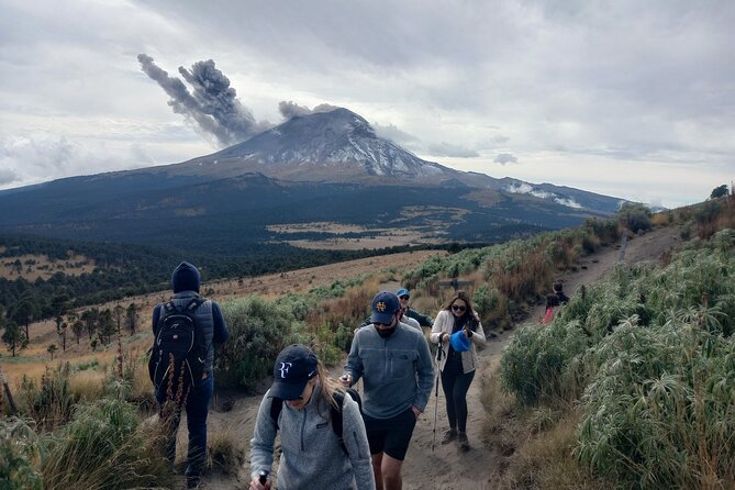 Iztaccihuatl Volcano Tour from Mexico City - Level 3: La Joya and high volcanic ground
