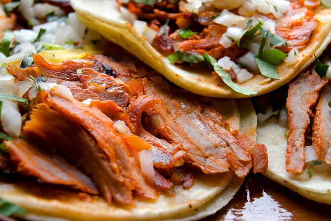 La Roma and Condesa Taco Tour + drinks - A taco walk with a spooky side